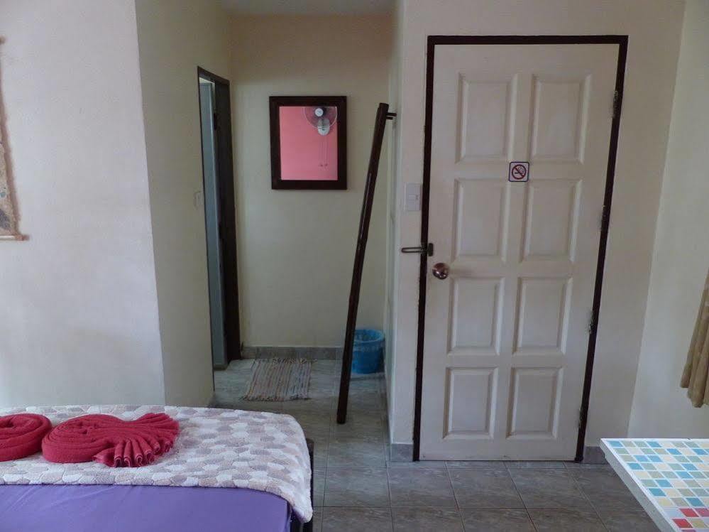 Kavil Guesthouse 2 Čiang Mai Exteriér fotografie